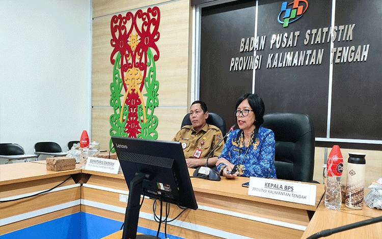 Penyampaian berita resmi statistik oleh BPS dan Pemerintah Provinsi Kalteng.(FOTO: TESTI PRISCILLA)