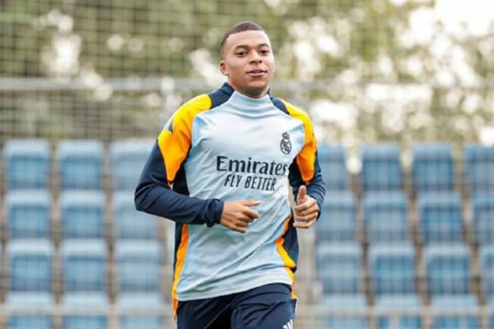 Kylian Mbappe Dirawat di Rumah Sakit Karena Masalah Lambung
