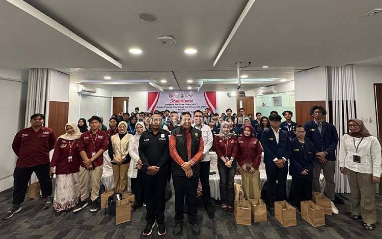 OJK Kalteng Sosialisasikan Bahaya Pinjol Ilegal dan Judi Online di Kalangan Mahasiswa