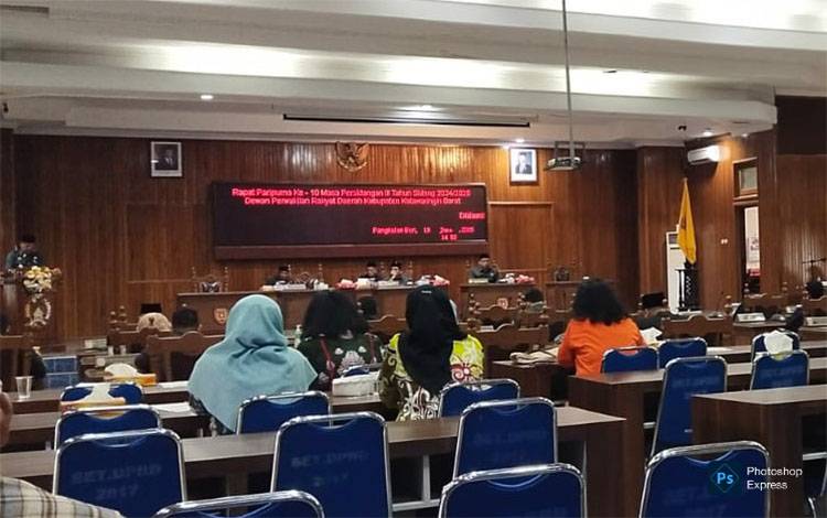 Sidang Paripurna DPRD Kobar