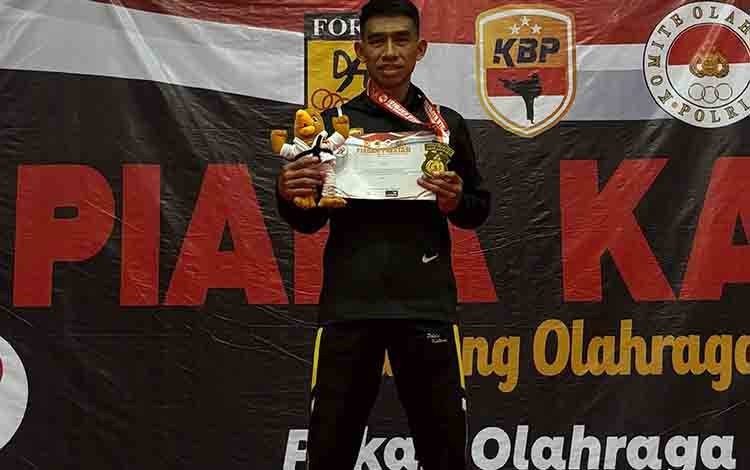 Personel Rumkit Bhayangkara Tingkat III Palangka Raya Pertahankan Gelar Juara Karate Kapolri Cup 2025