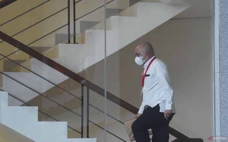 Anggota DPR Heri Gunawan Mangkir jadi Saksi Kasus CSR BI karena Sakit