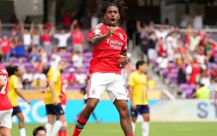 Benfica Tekuk Auckland City 6-0