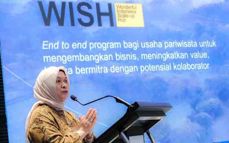 Deputi Bidang Industri dan Investasi Kementerian Pariwisata Rizki Handayani Mustafa saat membuka Forum Komunikasi Sinergi Pengembangan dan Permodalan Bagi Usaha Pariwisata di Movenpick Hotel, Jakarta, Kamis (19/6/2025). (ANTARA/HO-Kementerian Pariwisata)