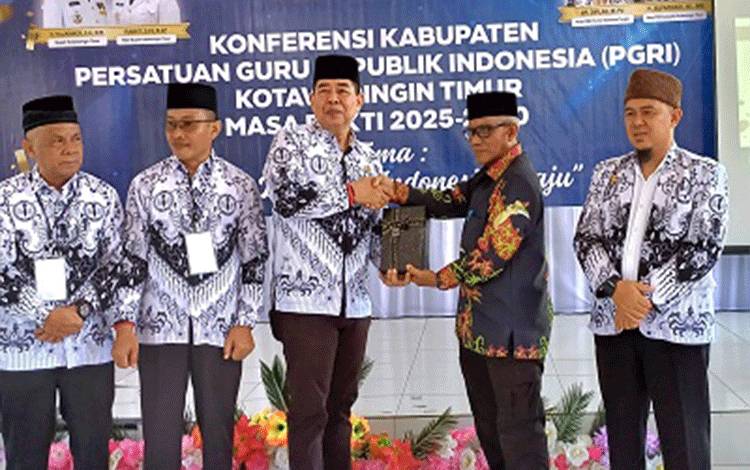 Pj Sekda Kotim: Konferensi PGRI Jadi Momentum Strategis Majukan Pendidikan