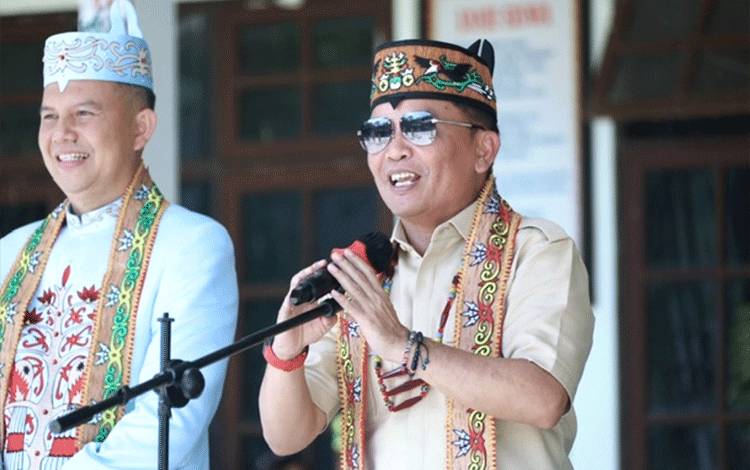 Gubernur Kalteng Tegaskan Komitmen Pendidikan Gratis dan Larangan Tahan Ijazah