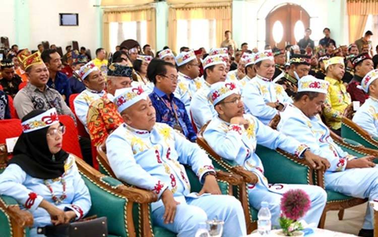 Gubernur Kalteng Dorong Sinergi Pemerintah dan Tokoh Adat di Gunung Mas