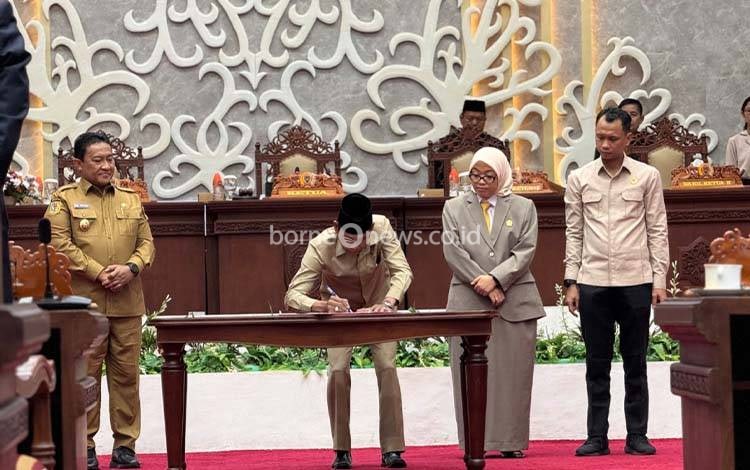 Junaidi Resmi Diusulkan Gantikan Jimmy Carter sebagai Wakil Ketua III DPRD Kalteng