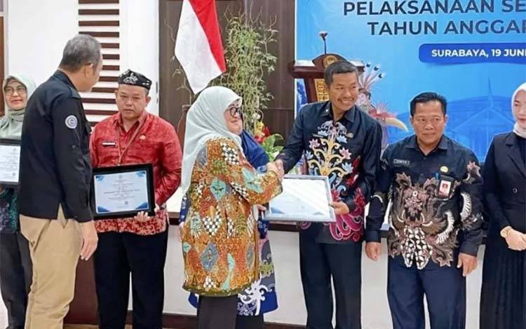 Pemkab Kotim Raih Dua Penghargaan Nasional Bidang Kepegawaian