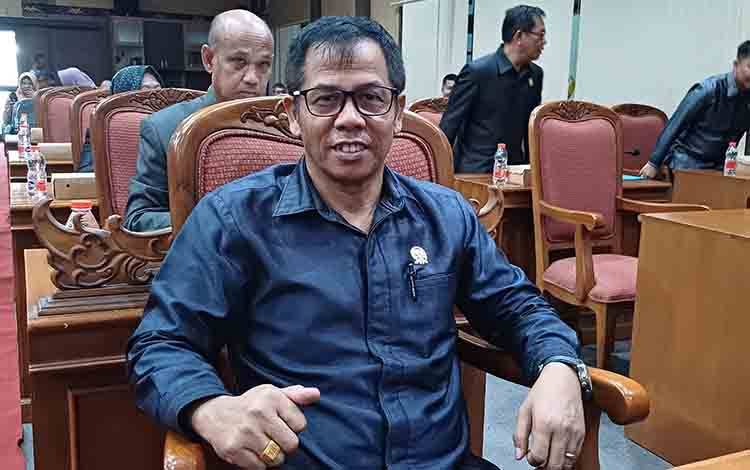 DPRD Kotim Imbau Sekolah Bijak Tak Tahan Ijazah