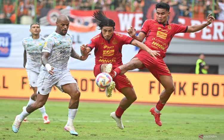 Hanif Sjahbandi Perpanjang Kontrak Bersama Persija