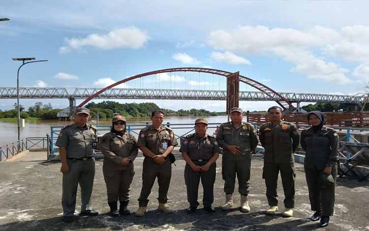 Satpol PP Kalteng Kawal Ketertiban dan Sterilisasi Kawasan Istana Gubernur