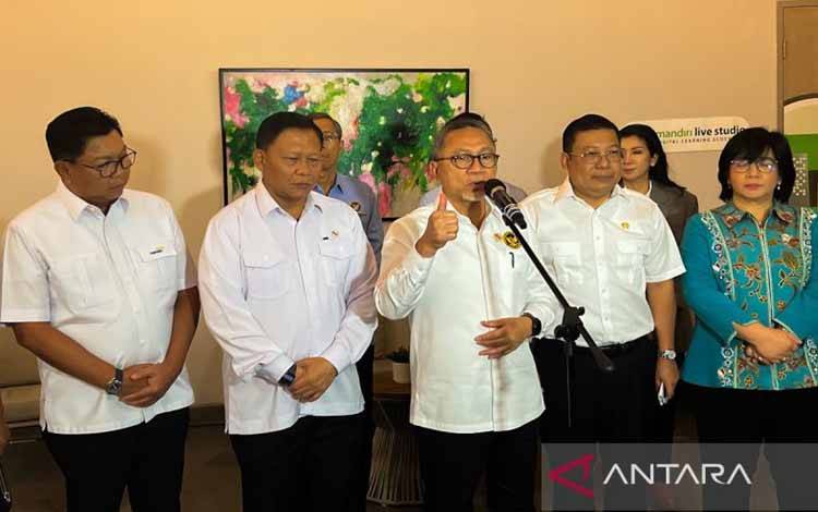 Menko Zulhas Sebut Mulai 1 Juli Kopdes Bisa Ajukan Pinjaman ke Himbara