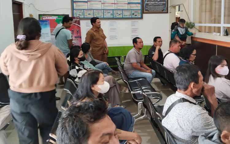 Masyarakat Bartim Antusias Ikut Program Pembebasan Tunggakan Pajak Kendaraan Bermotor