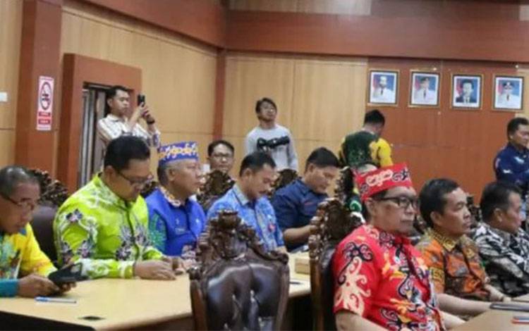 Kehadiran Kepala Dinas Penting untuk Sinergi Menuju Pembentukan Perda yang Efektif