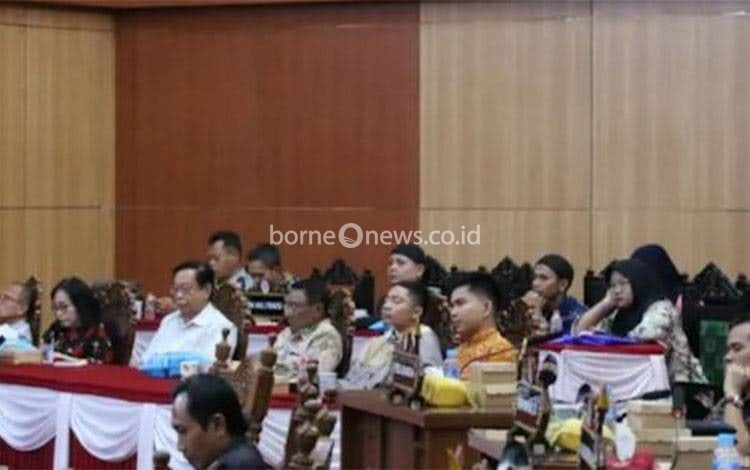 DPRD-Pemko Palangka Raya Sahkan Tiga Raperda Hasil Fasilitasi Gubernur Kalteng