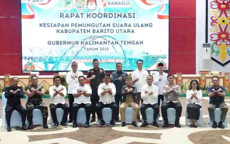 Gubernur Tekankan Pentingnya Jaga Integritas Demokrasi pada PSU di Barito Utara