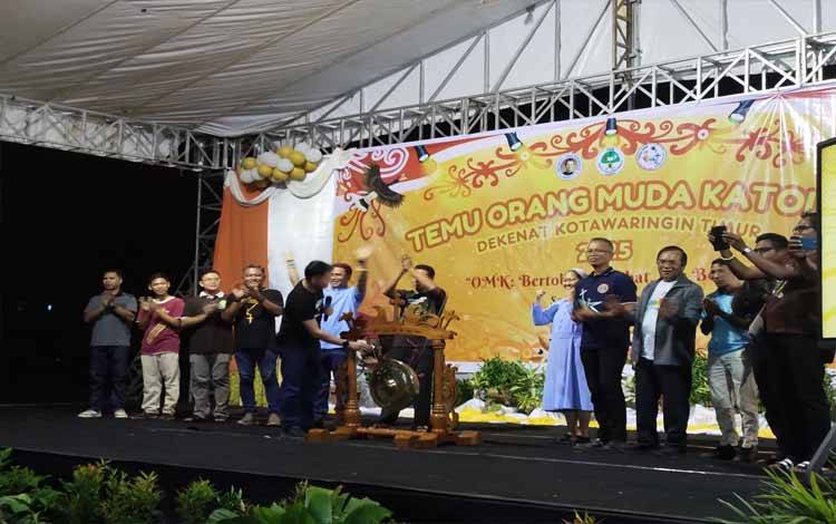 Perjuangan dan Sukacita Warnai Pembukaan Pertemuan OMK se-Dekenat Kotim