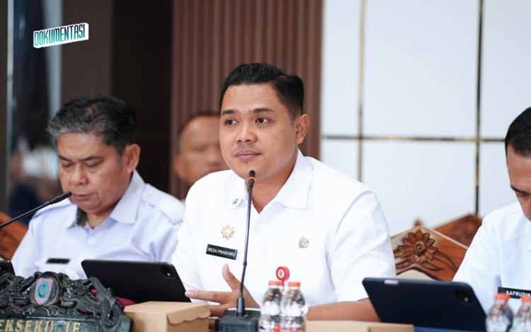 Raker Bersama Komisi III DPRD, Disdik Kalteng Tegaskan Larangan Penahanan Ijazah di Sekolah