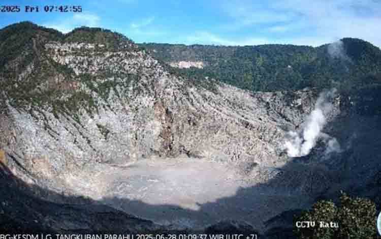 Badan Geologi: Aktivitas Gunung Tangkuban Parahu Sempat Naik Pekan Ini