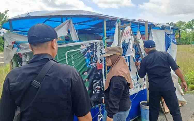 Penertiban Media Luar Ruang, Satpol PP Kalteng Sampaikan Imbauan Langsung ke Masyarakat