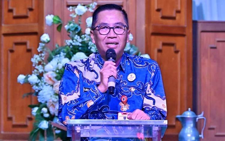 Leonard S Ampung Tegaskan Pembangunan Berbasis Potensi Lokal