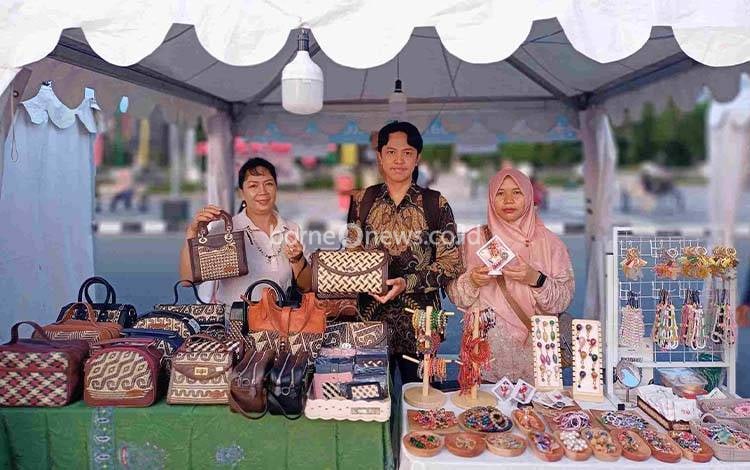 Omah Mus Bangkit Bersama Car Free Night Palangka Raya