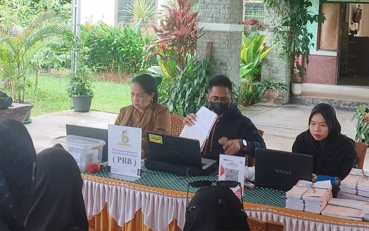 BPPRD Palangka Raya Sukses Gelar Jemput Bola Pembayaran PBB di Kereng Bangkirai