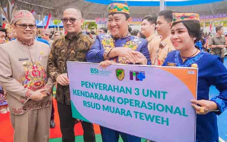 Pemprov Kalteng Serahkan Bantuan Kendaraan untuk RSUD Muara Teweh