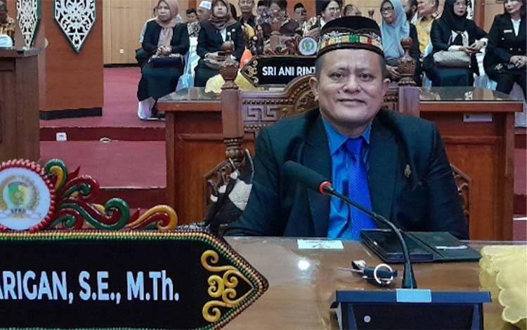 Anggota Komisi I DPRD Palangka Raya, Hatir Sata Tarigan (Foto: Dokumen MARINI)