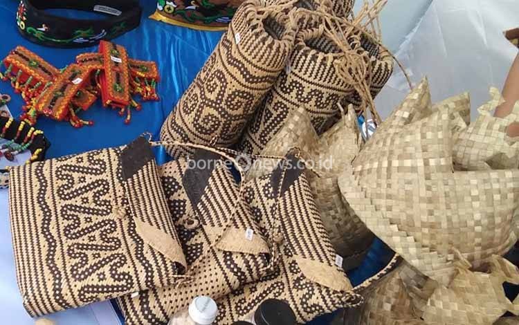 Pengembangan Kerajinan Rotan sebagai Pelestarian Budaya Lokal