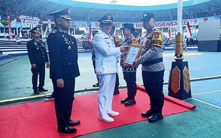 Polres Barito Utara Peringati Hari Bhayangkara, Pj Bupati Sampaikan Amanat Kapolda Kalteng