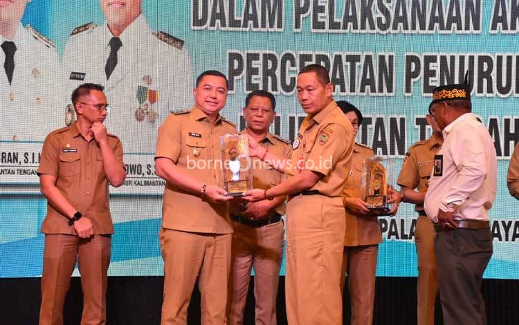 Tekan Angka Stunting Secara Signifikan, Pemkab Kapuas Terima Penghargaan sebagai Kabupaten Inspiratif