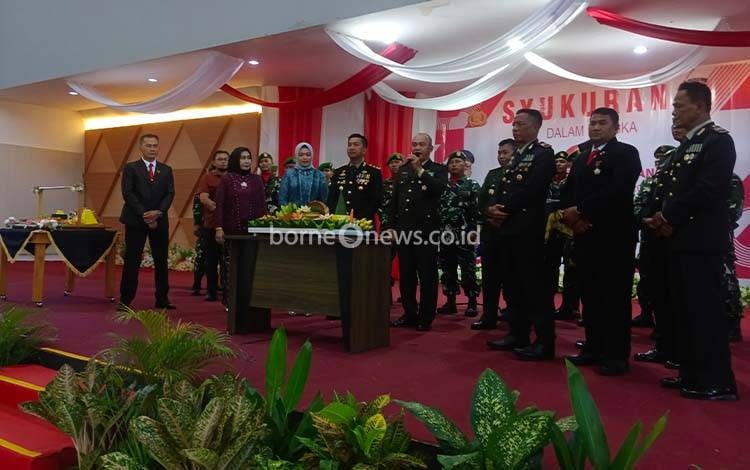 Perkuat Sinergitas TNI-Polri, Kodim 1011 Kuala Kapuas Beri Kejutan ke Polres Pulang Pisau di HUT Bhayangkara