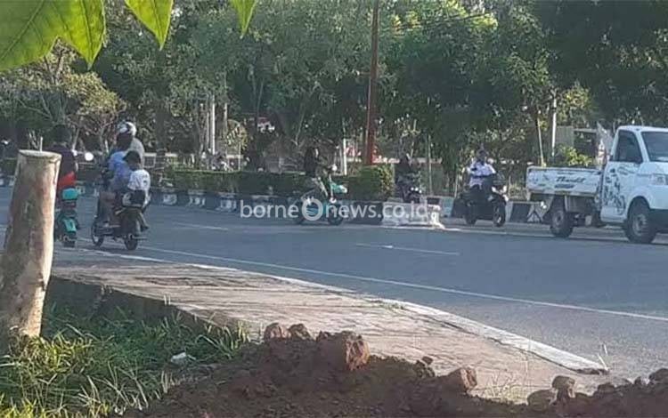 Tren Anak Bawah Umur Kendarai Sepeda Listrik di Kapuas Kian Marak, Warga Khawatirkan Keselamatan