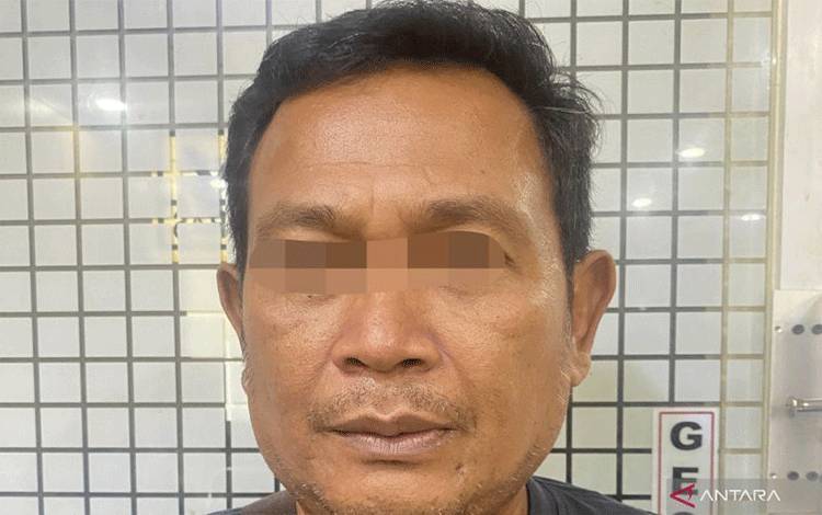 Polisi Tangkap Pria yang Pamerkan Senjata Api