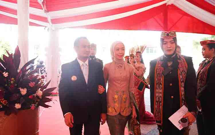 Wali Kota Palangka Raya Ajak Masyarakat Memanfaatkan Pasar Penyeimbang Harga Murah
