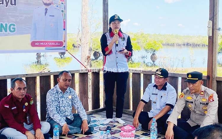Danau Dayu Kian Diminati Wisatawan, Camat Karusen Janang Minta Dukungan Penuh Pemkab Bartim