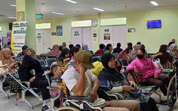 DPRD Kotim Dorong Realisasi Beasiswa Dokter Spesialis untuk Atasi Kekurangan Nakes