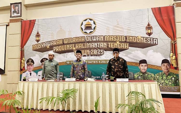 Agustiar Sabran Nahkodai Dewan Masjid Indonesia Kalteng