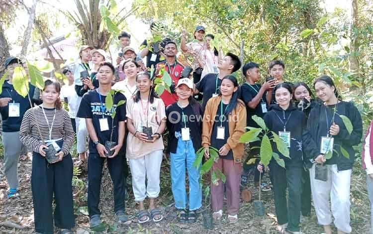Orang Muda Katolik Dekenat Muara Teweh Tanam Seribu Bibit Coklat, Wujudkan Iman yang Peduli Lingkungan