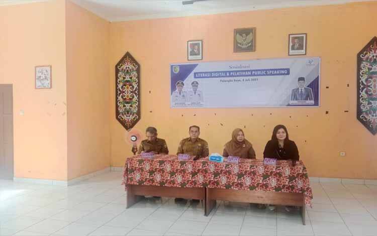 Diskominfo Palangka Raya Gelar Literasi Digital dan Pelatihan Public Speaking di Kelurahan Langkai