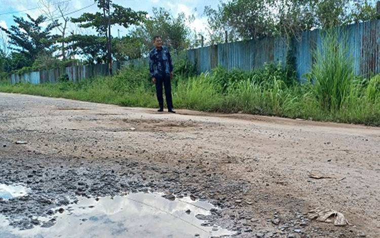 Bertahun-Tahun Tak Tersentuh, DPRD Kalteng Perjuangkan Pembangunan Jalan Bumi Ayu Sampit