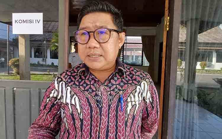 DPRD Kotim Klarifikasi Insiden Pecah Meja di Kantor Dinas