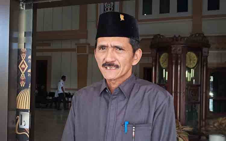 Komitmen Pembangunan Daerah, DPRD Kobar Sahkan 6 Ranperda Menjadi Perda