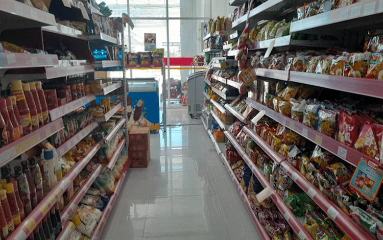 Makannan ringan di pusat perbelanjaan modern. (Foto:MARINI)