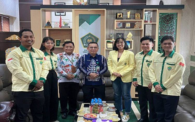 Pemuda Katolik Komda Kalteng Audiensi dengan Kakanwil Kemenag, Bahas Moderasi Beragama
