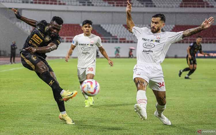 Persis Solo Perpanjang Kontrak Jordy Tutuarima