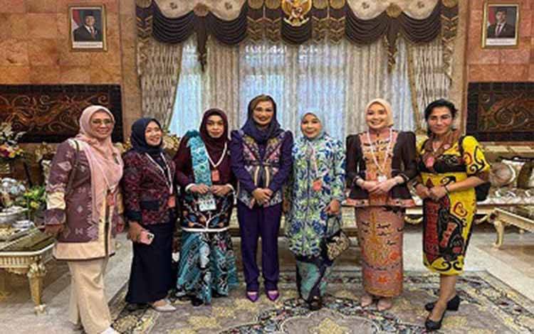 Dekranasda Kalteng Buka Peluang Pasar Global Lewat Pameran UMKM