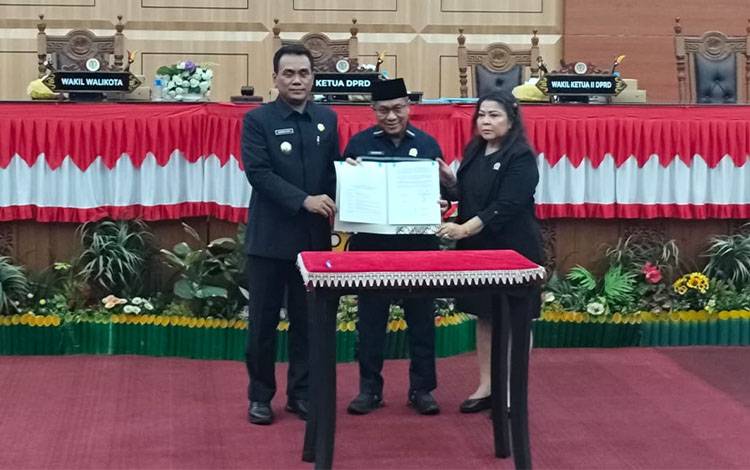 Ketua DPRD Palangka Raya Soroti Tiga Fungsi Pokok DPRD dalam LHP 2024